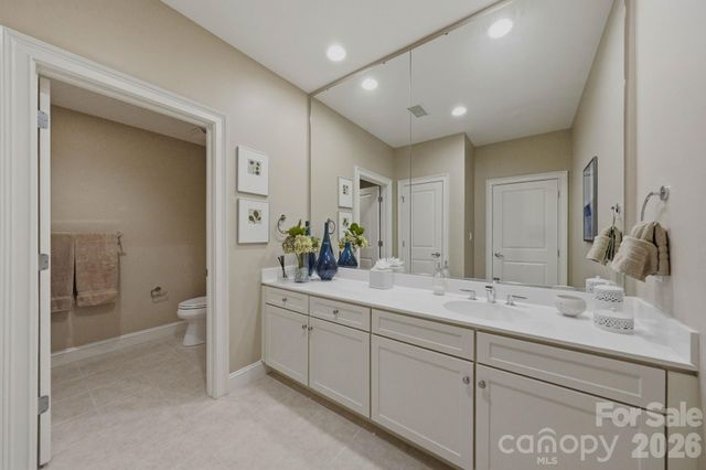 435 S Tryon Street 904, Charlotte, NC 28202