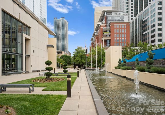 435 S Tryon Street 904, Charlotte, NC 28202