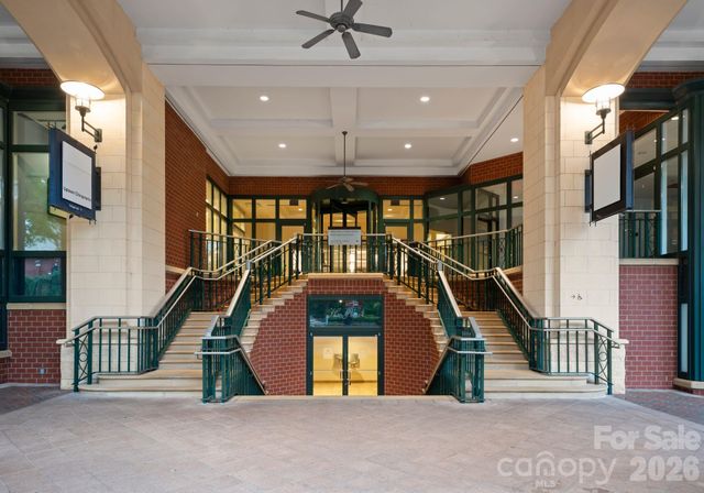 435 S Tryon Street 904, Charlotte, NC 28202