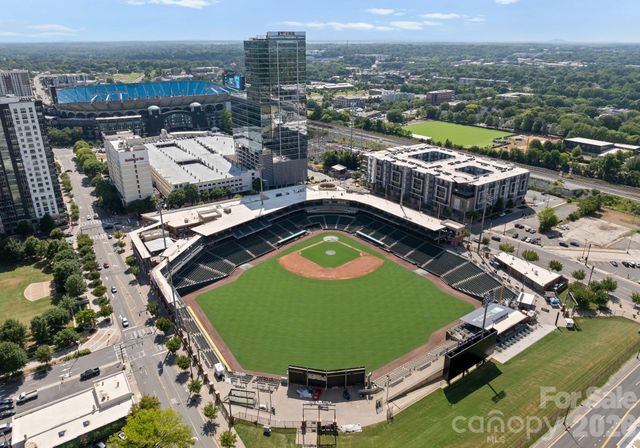 435 S Tryon Street 904, Charlotte, NC 28202