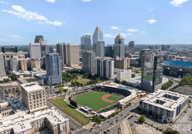 435 S Tryon Street 904, Charlotte, NC 28202
