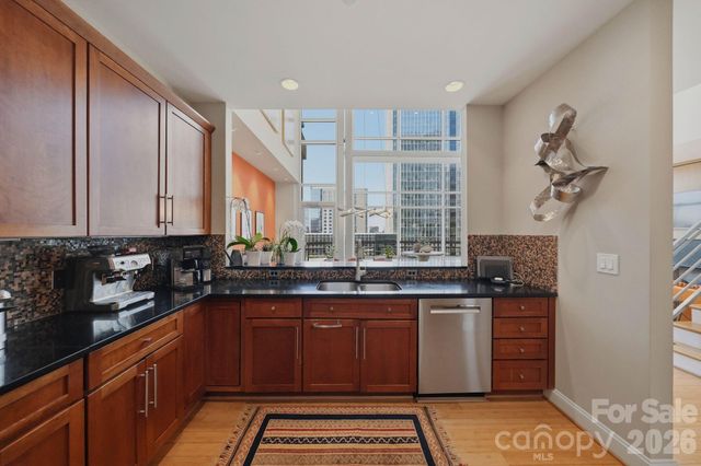 435 S Tryon Street 904, Charlotte, NC 28202