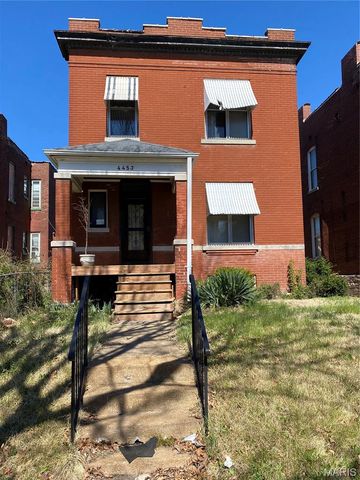 4453 Athlone Avenue, St Louis, MO 63115