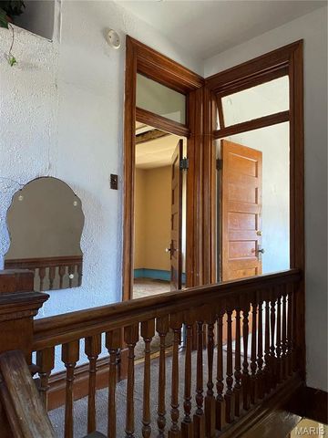 4453 Athlone Avenue, St Louis, MO 63115