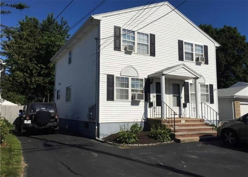26 Hazael Street, Providence, RI 02908