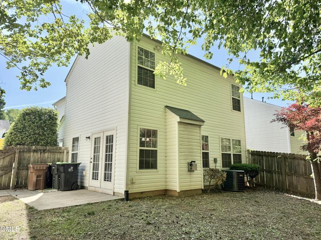 109 Lacombe Court, Holly Springs, NC 27540