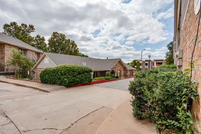 6736 N Meridian Avenue, Oklahoma City, OK 73116