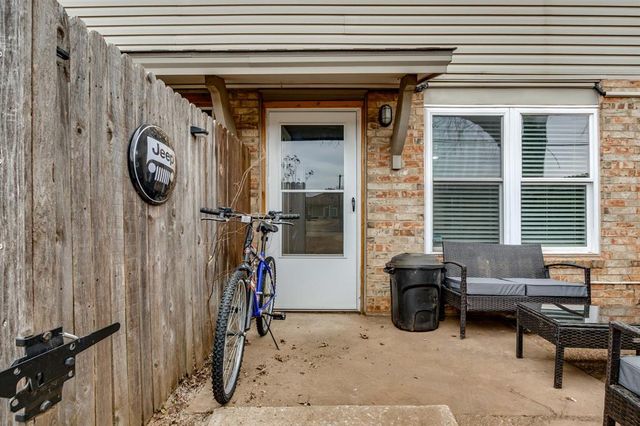 6736 N Meridian Avenue, Oklahoma City, OK 73116