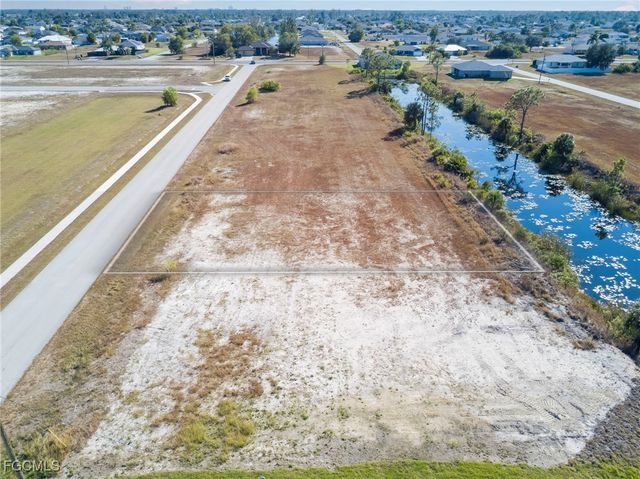 4230 Connection AVE, Cape Coral, FL 33909