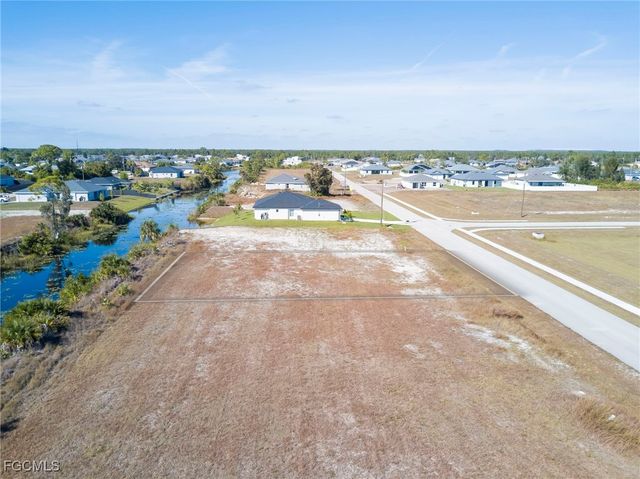 4230 Connection AVE, Cape Coral, FL 33909