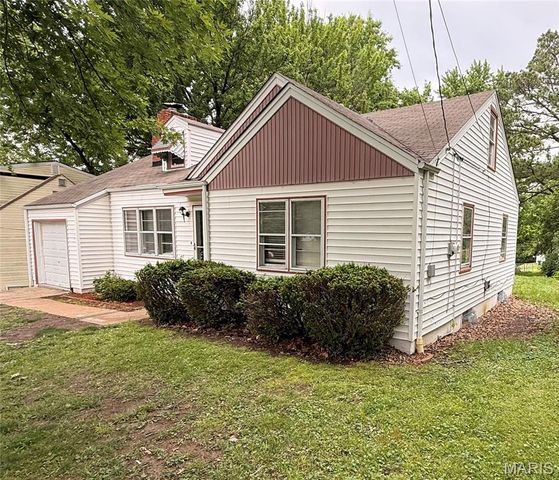 1047 Forest Home Drive, Bellefontaine Nghbrs, MO 63137