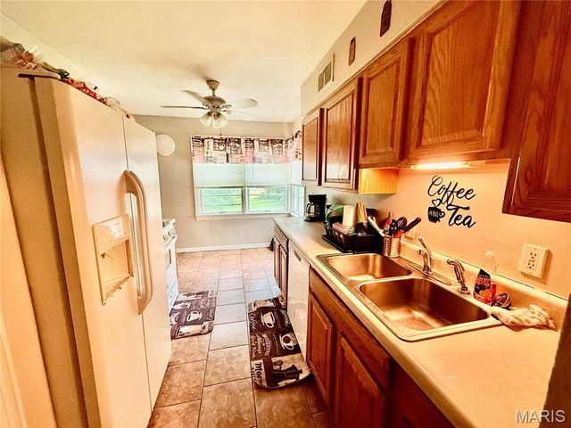 1047 Forest Home Drive, Bellefontaine Nghbrs, MO 63137