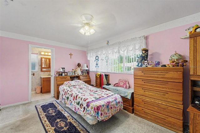 9735 50TH AVENUE N, Madeira Beach, FL 33708