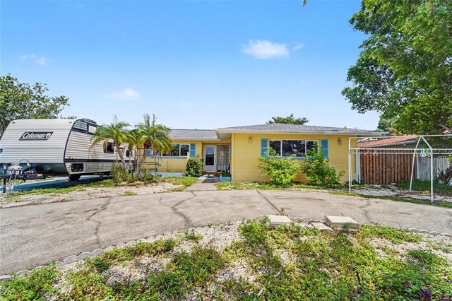 9735 50TH AVENUE N, Madeira Beach, FL 33708
