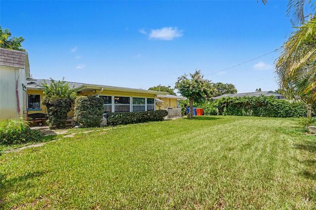 9735 50TH AVENUE N, Madeira Beach, FL 33708