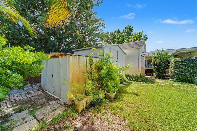9735 50TH AVENUE N, Madeira Beach, FL 33708