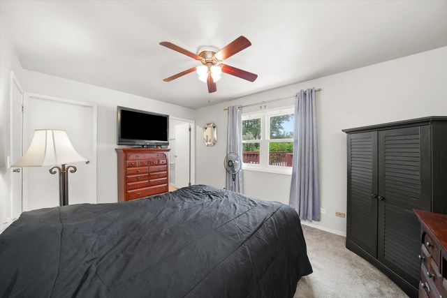 1S670 Manchester Lane, Warrenville, IL 60555