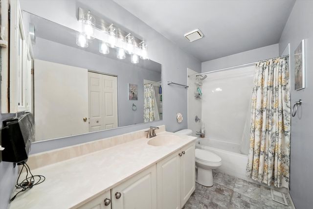 1S670 Manchester Lane, Warrenville, IL 60555