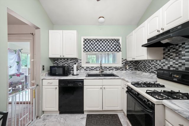 1S670 Manchester Lane, Warrenville, IL 60555