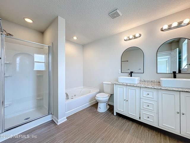 11855 ALEXANDRA Drive, Jacksonville, FL 32218