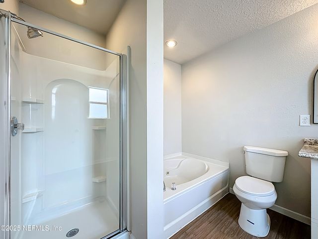 11855 ALEXANDRA Drive, Jacksonville, FL 32218