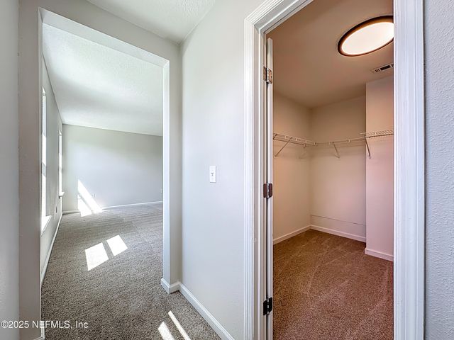 11855 ALEXANDRA Drive, Jacksonville, FL 32218
