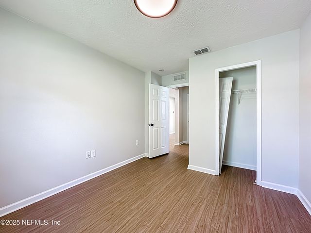 11855 ALEXANDRA Drive, Jacksonville, FL 32218