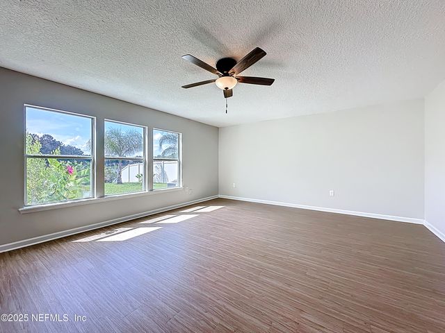 11855 ALEXANDRA Drive, Jacksonville, FL 32218