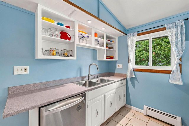 1632 Parkway DRIVE, Port Washington, WI 53074