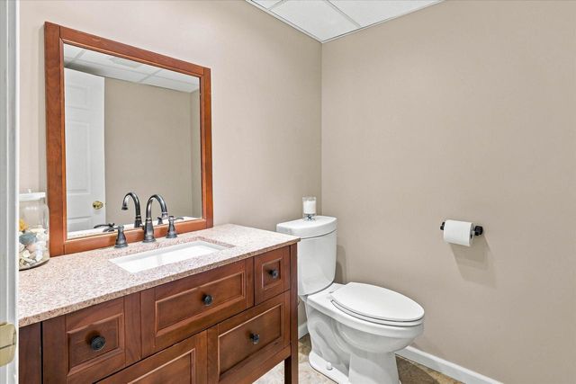 1632 Parkway DRIVE, Port Washington, WI 53074