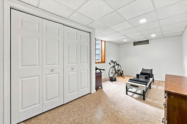 1632 Parkway DRIVE, Port Washington, WI 53074