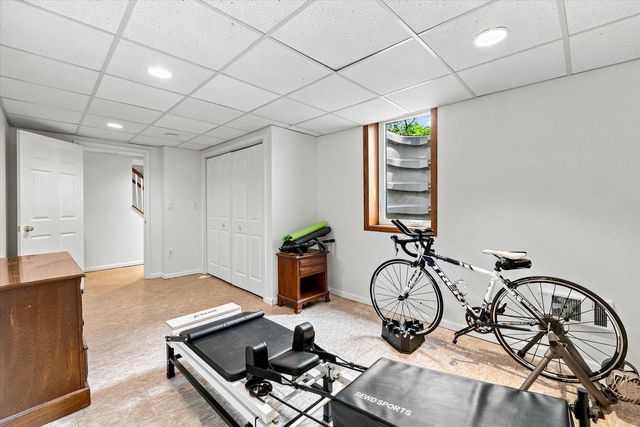 1632 Parkway DRIVE, Port Washington, WI 53074