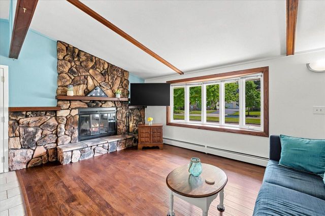 1632 Parkway DRIVE, Port Washington, WI 53074
