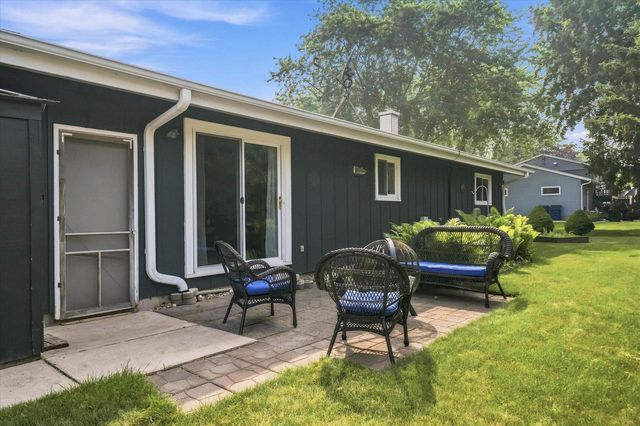 1632 Parkway DRIVE, Port Washington, WI 53074