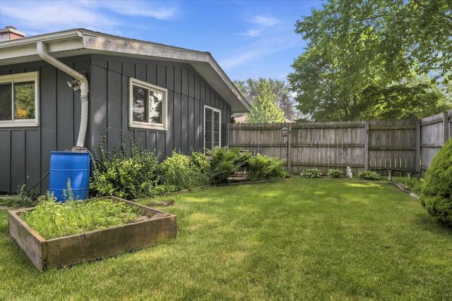 1632 Parkway DRIVE, Port Washington, WI 53074