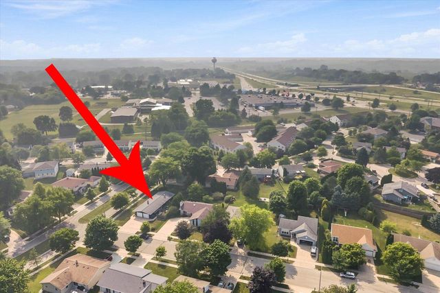 1632 Parkway DRIVE, Port Washington, WI 53074