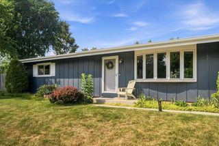 1632 Parkway DRIVE, Port Washington, WI 53074