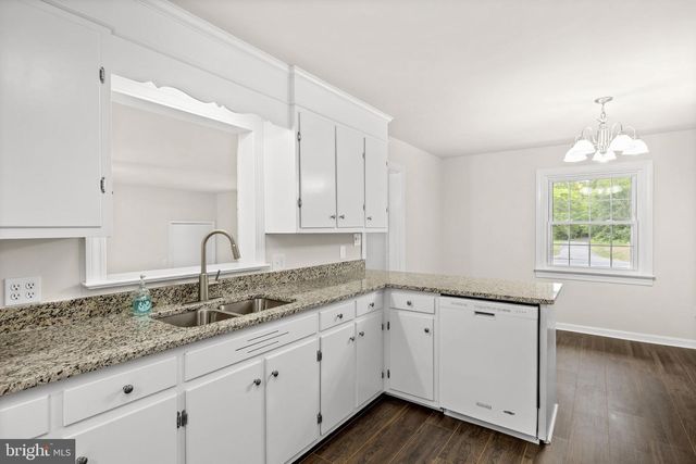 8267 KINGS HWY, King George, VA 22485
