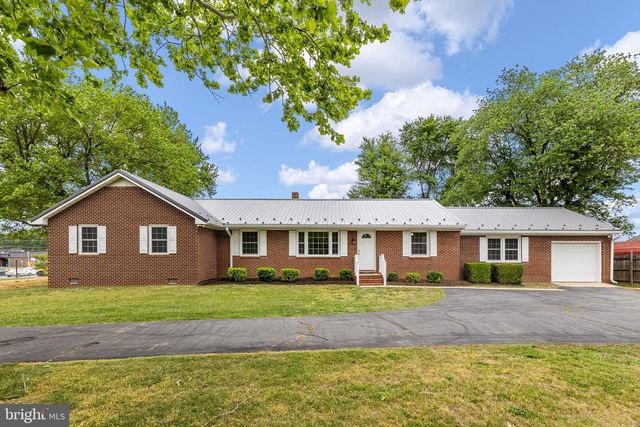 8267 KINGS HWY, King George, VA 22485