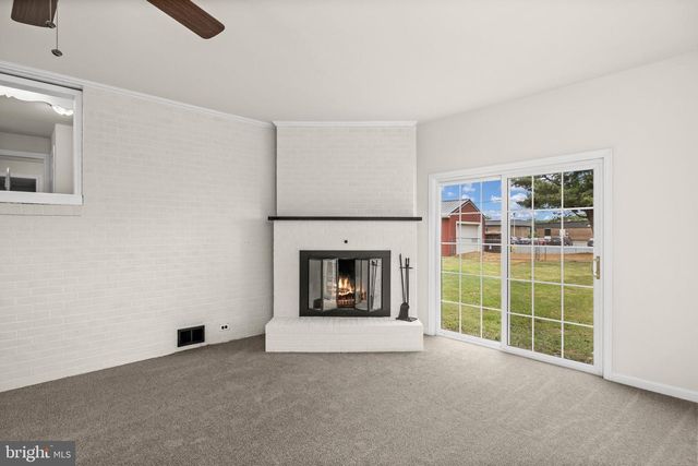 8267 KINGS HWY, King George, VA 22485