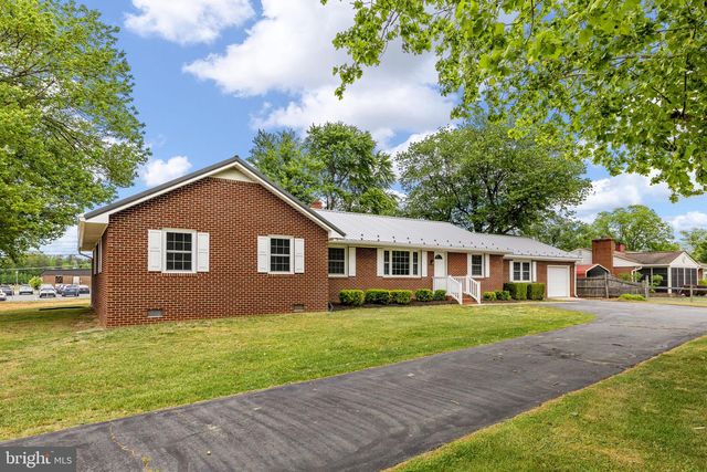 8267 KINGS HWY, King George, VA 22485