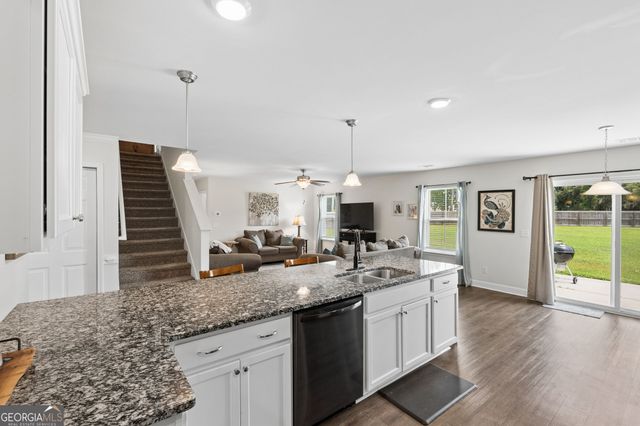 618 Bledsoe Drive, Guyton, GA 31312