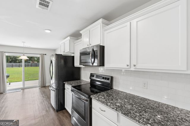 618 Bledsoe Drive, Guyton, GA 31312