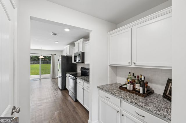 618 Bledsoe Drive, Guyton, GA 31312