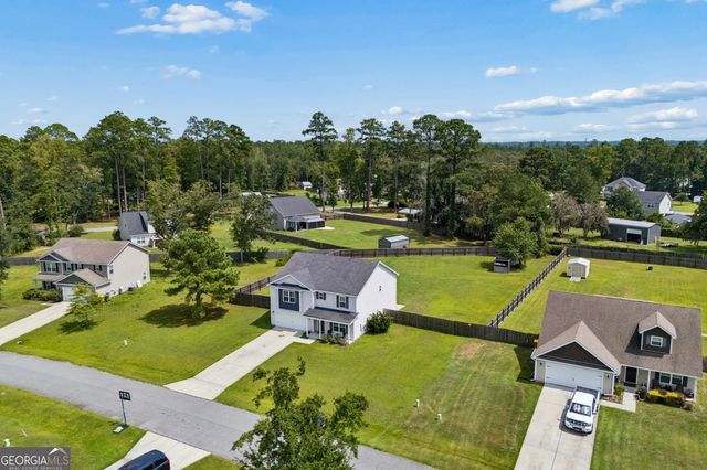 618 Bledsoe Drive, Guyton, GA 31312