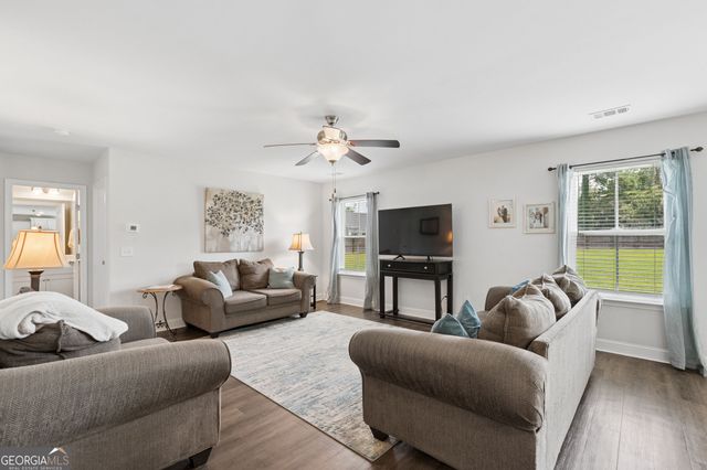 618 Bledsoe Drive, Guyton, GA 31312