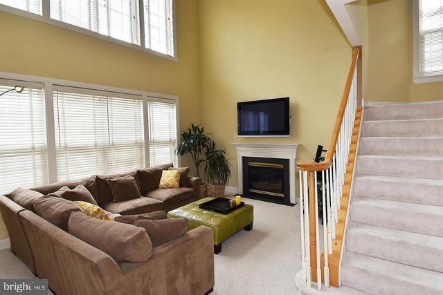 4281 KEARNY LN, Fairfax, VA 22033