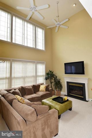 4281 KEARNY LN, Fairfax, VA 22033