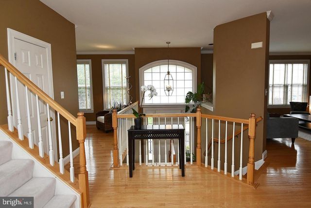 4281 KEARNY LN, Fairfax, VA 22033