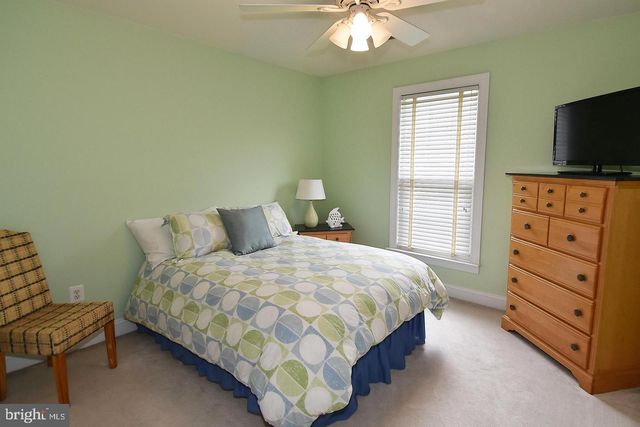 4281 KEARNY LN, Fairfax, VA 22033